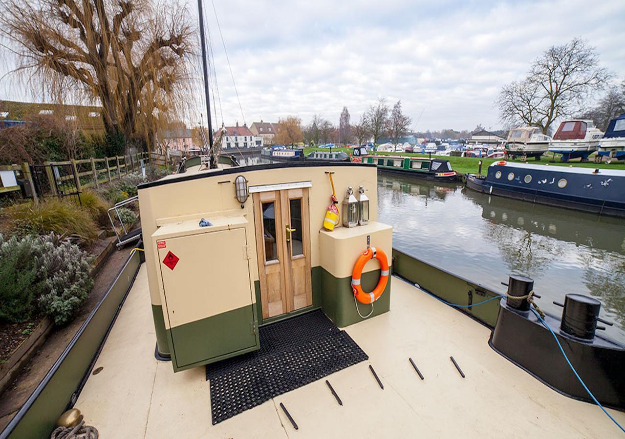 Hotel Barge Waternimf Ely Bagian luar foto