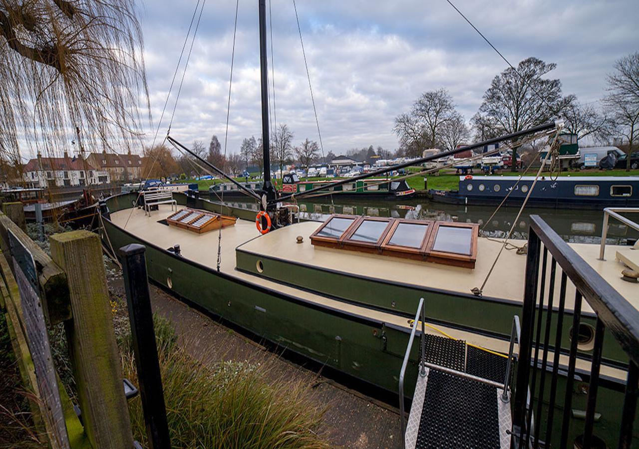 Hotel Barge Waternimf Ely Bagian luar foto