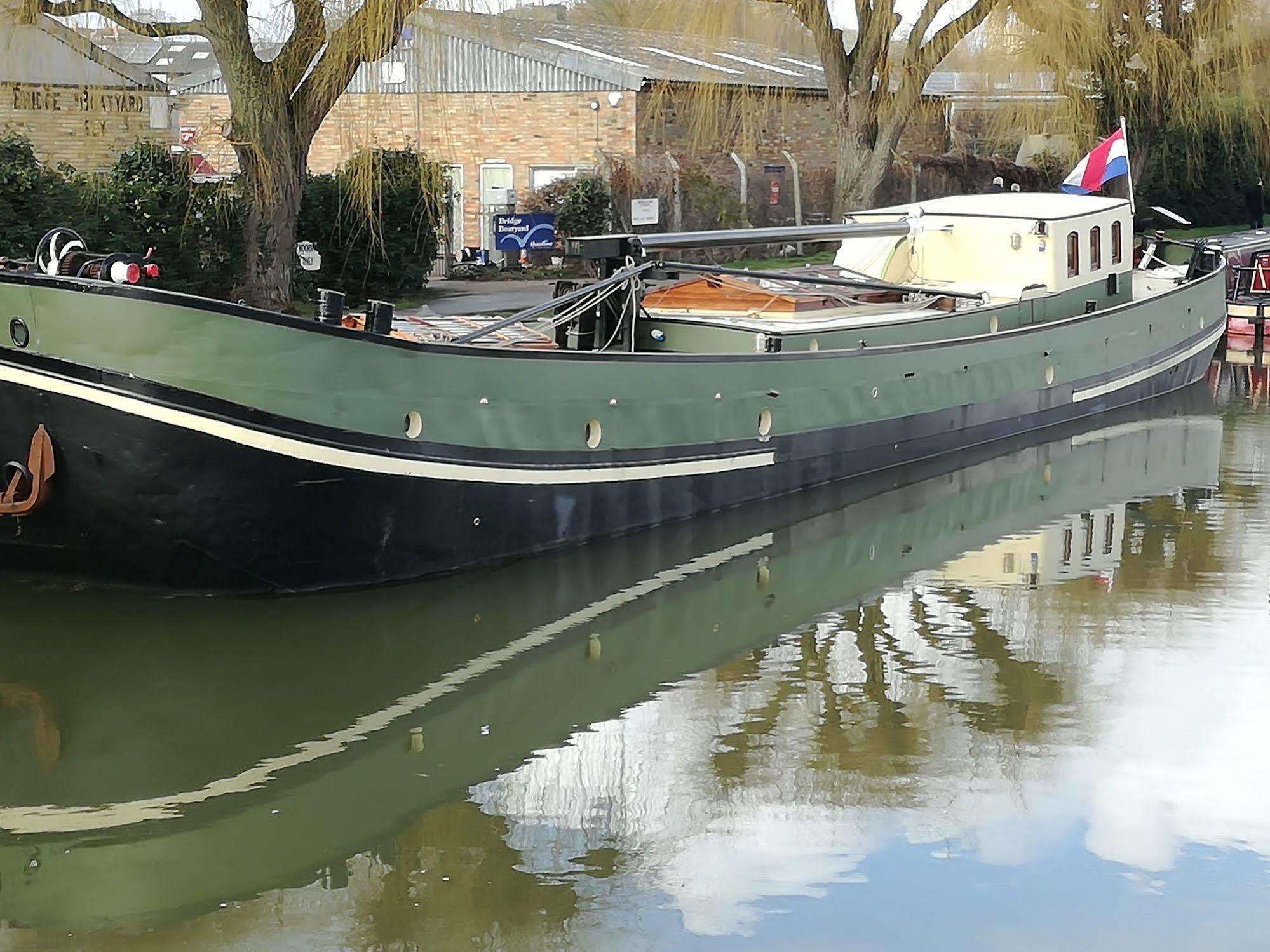 Hotel Barge Waternimf Ely Bagian luar foto